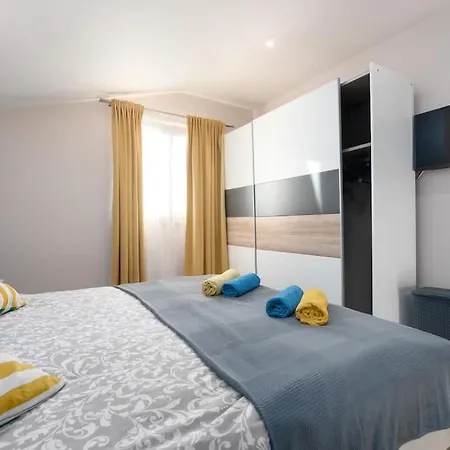 Apartamento Malvazija