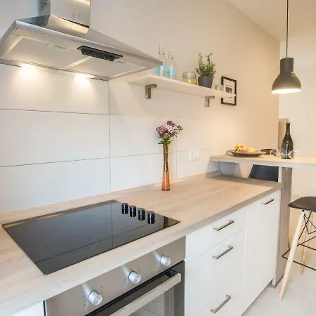 Neat Near With Sea Views. * Višnjan