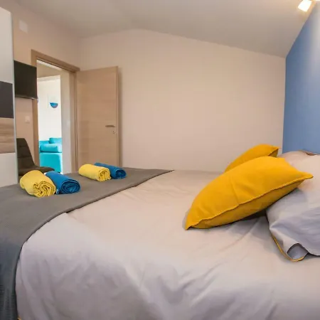 Lejlighed Neat Near With Sea Views.